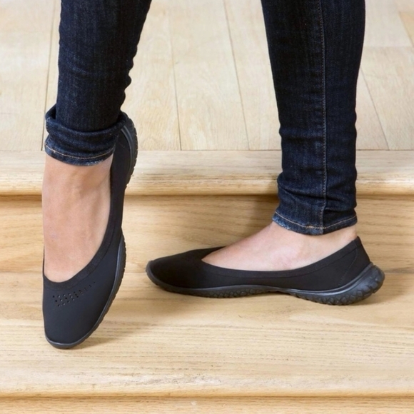 Lissom Flyte Slip On Flats- 10 - Picture 12 of 12